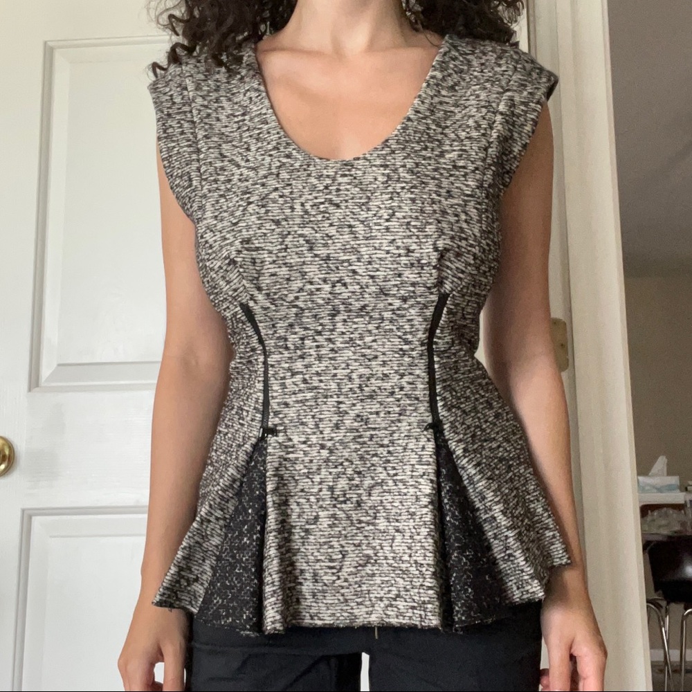 Sleeveless Robert Rodriguez wool scoop neck top